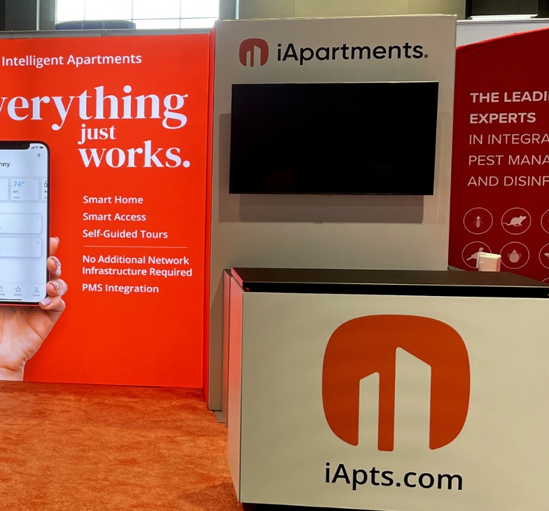 10x10 modular inline trade show display with backlit panels