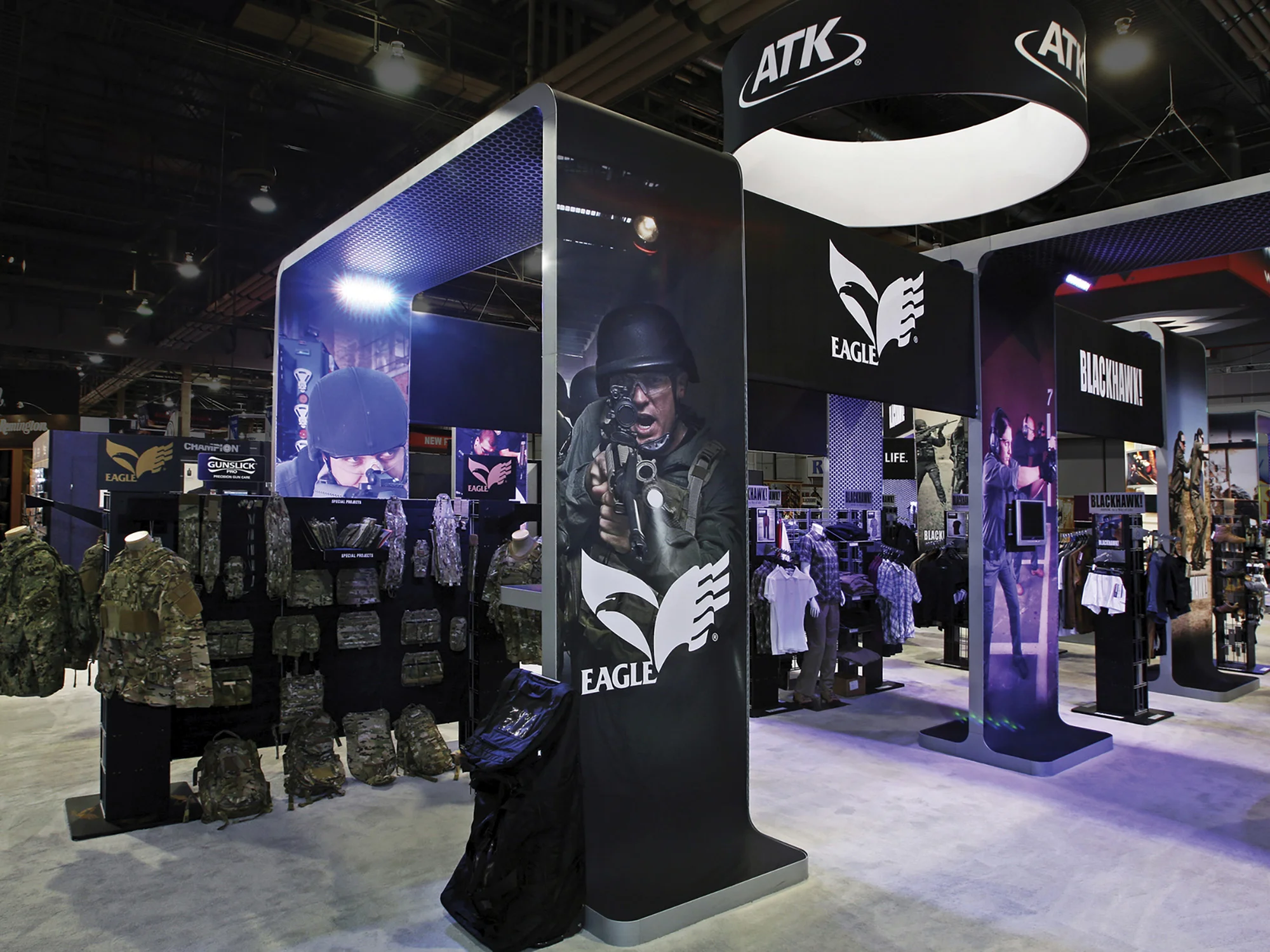 Warehouse storage for exhibit crates